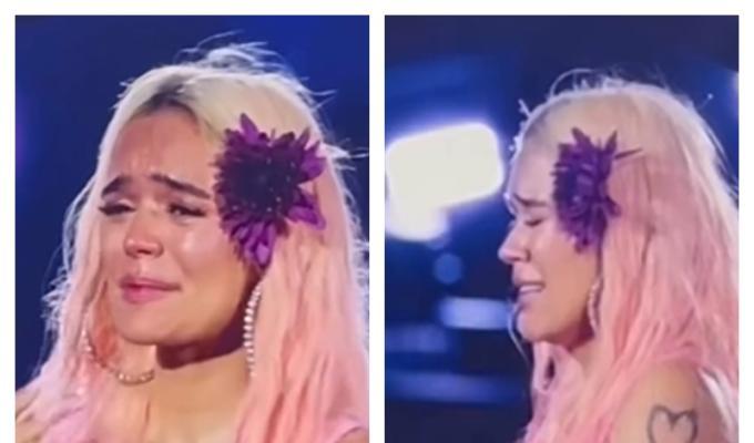 Karol G llorando en concierto en Nueva York