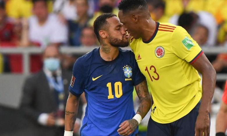 Neymar y Yerry Mina, en el partido entre Colombia vs Brasil