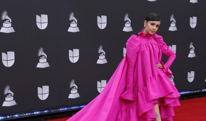 Looks extravagantes en los Grammy Latinos 2019