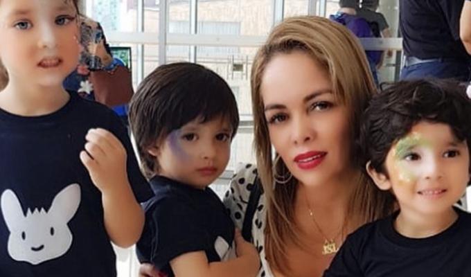 Sandra Barrios e hijos
