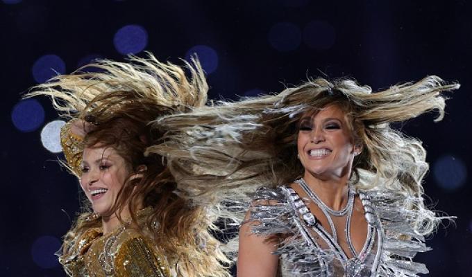 Shakira y Jennifer López en el Super Bowl 2020