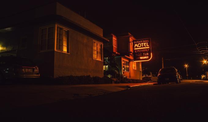 Amor de motel en El Cartel - Agosto 19