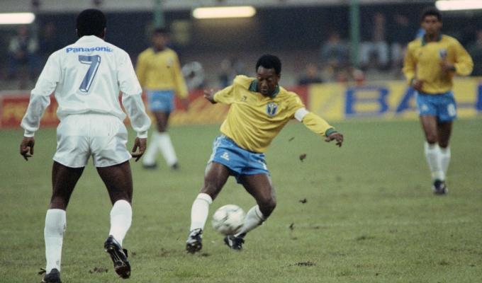 Falleció Pelé: jugó contra equipos colombianos 