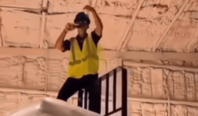 Videos graciosos de obreros bailando 