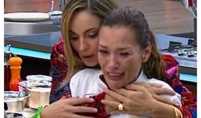 Carolina Acevedo se corta el dedo en MasterChef Celebrity