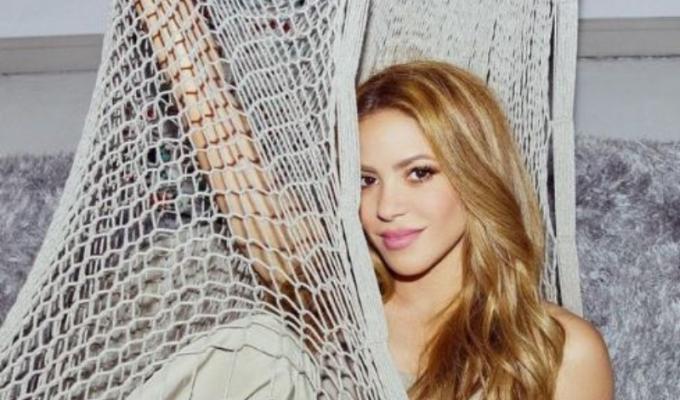 Shakira enciende la temporada de Halloween con la decoración de su Casa en Miami
