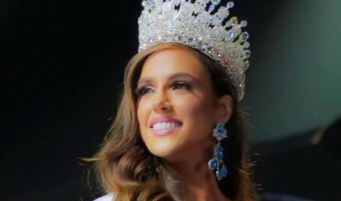 Critican a Miss Venezuela por su peinado: “Parece una fara del 2012”