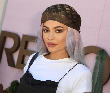 Kylie Jenner se convierte en la multimillonaria más joven, según Forbes 