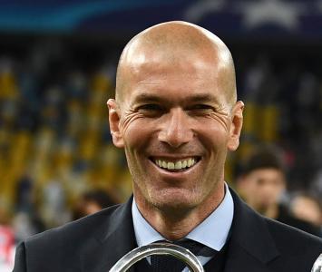 Zinedine Zidane, tricampeón de la Champions League con el Real Madrid