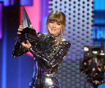 Taylor Swift en los American Music Awards
