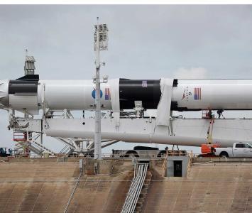 SpaceX impone nueva era en vuelos espaciales