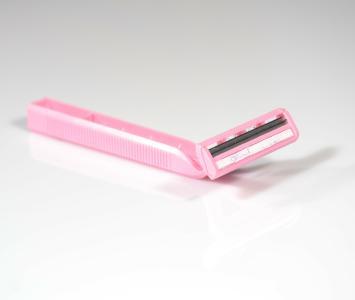 Cuchilla de afeitar rosada