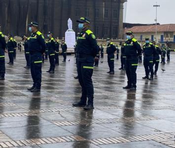 Uniforme policia colombia 2021 