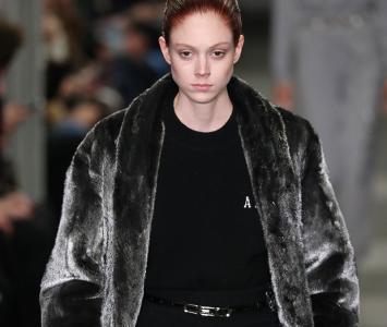 Natalie Westling, modelo y musa de Chanel, se declara transgénero