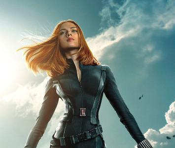 Black Widow, es interpretada por Scarlett Johansson