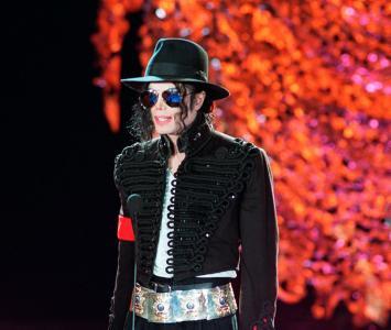 Michael Jackson recibiendo premios 