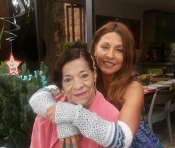 Amparo Grisales y su madre Delia Patiño 