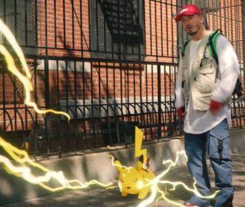 J Balvin y Pikachu en celebración de aniversario de Pokémon 