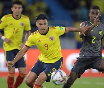 Selección Colombia contra Ecuador