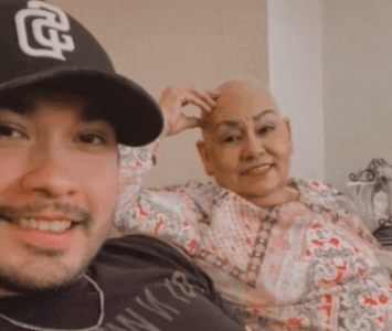  Joven se rapó por solidaridad con su madre que padece cáncer