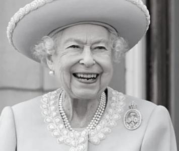 reina Isabel II 