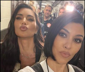 Kim Kardashian y Kourtney Kardashian en Instagram