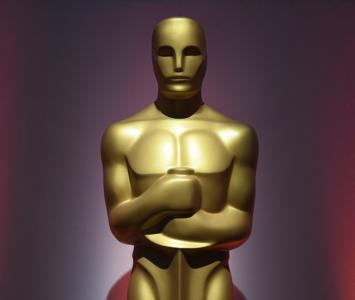 Trofeo de los premios Oscar 2024