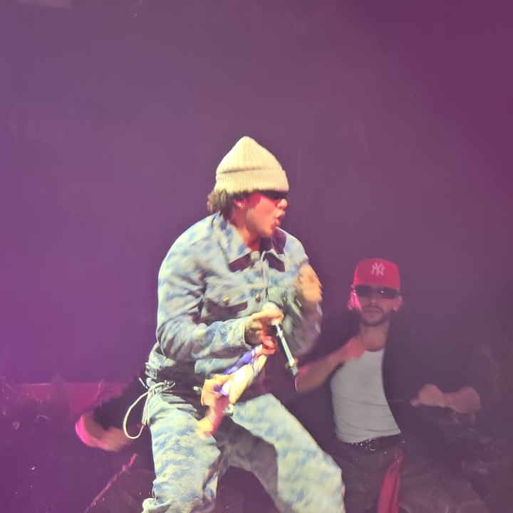 Beéle sorprende en Bogotá y anuncia dos nuevos álbumes en la primera de sus seis fechas en el Movistar Arena