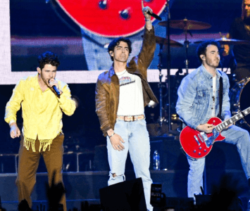 Jonas Brothers en concierto